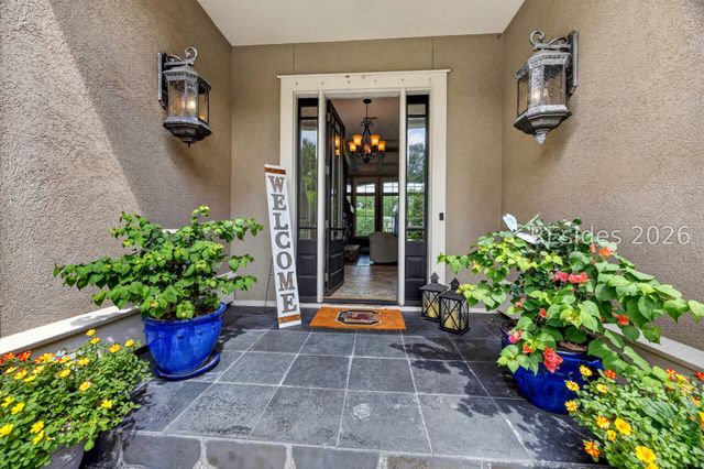 3 Chestnut Ln, Hilton Head Island, SC 29926