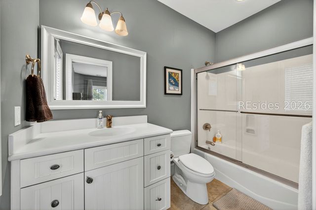 3 Chestnut Ln, Hilton Head Island, SC 29926