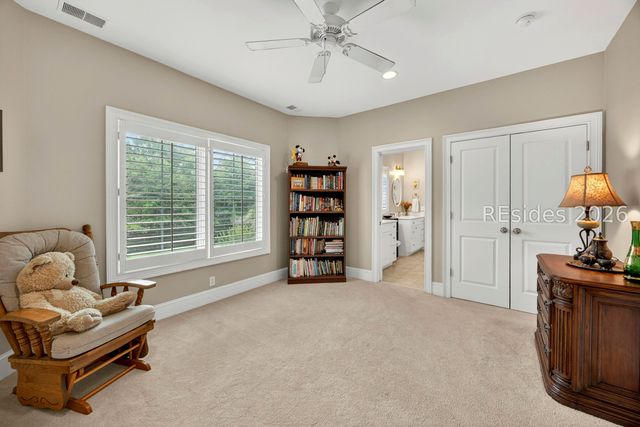 3 Chestnut Ln, Hilton Head Island, SC 29926