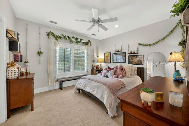 3 Chestnut Ln, Hilton Head Island, SC 29926