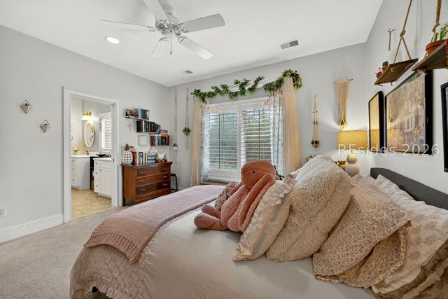 3 Chestnut Ln, Hilton Head Island, SC 29926