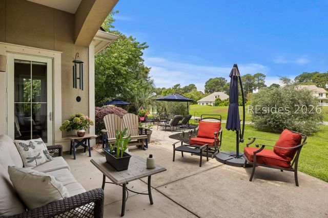 3 Chestnut Ln, Hilton Head Island, SC 29926