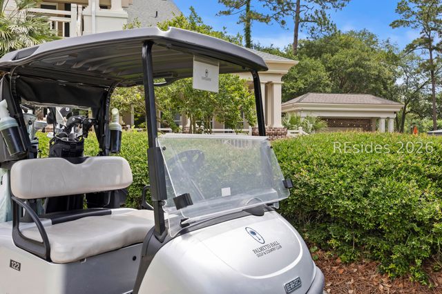 3 Chestnut Ln, Hilton Head Island, SC 29926