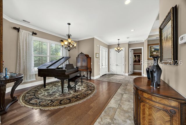 3 Chestnut Ln, Hilton Head Island, SC 29926