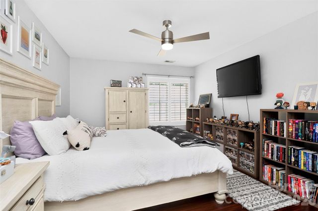 5422 Harris Cove Drive, Charlotte, NC 28269