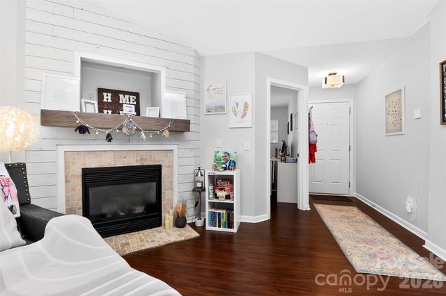 5422 Harris Cove Drive, Charlotte, NC 28269