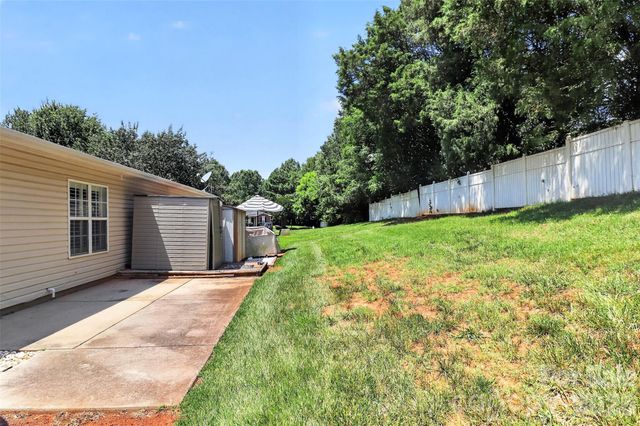 5422 Harris Cove Drive, Charlotte, NC 28269