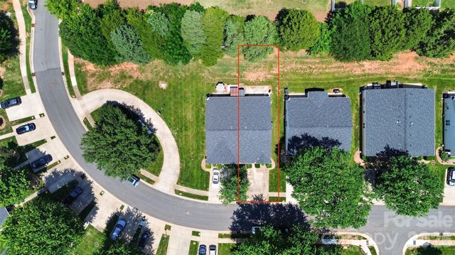 5422 Harris Cove Drive, Charlotte, NC 28269