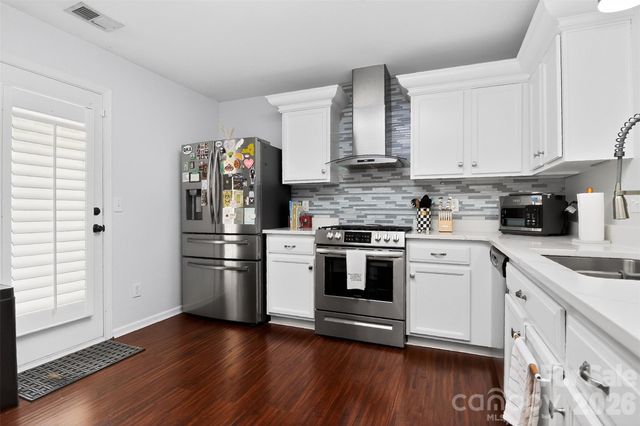 5422 Harris Cove Drive, Charlotte, NC 28269