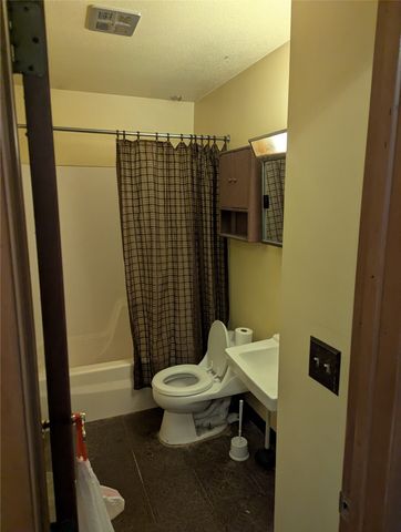 2518 E 26TH Street, Erie, PA 16510