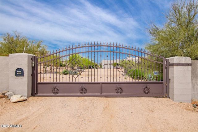 13830 E WINDSTONE Trail, Scottsdale, AZ 85262