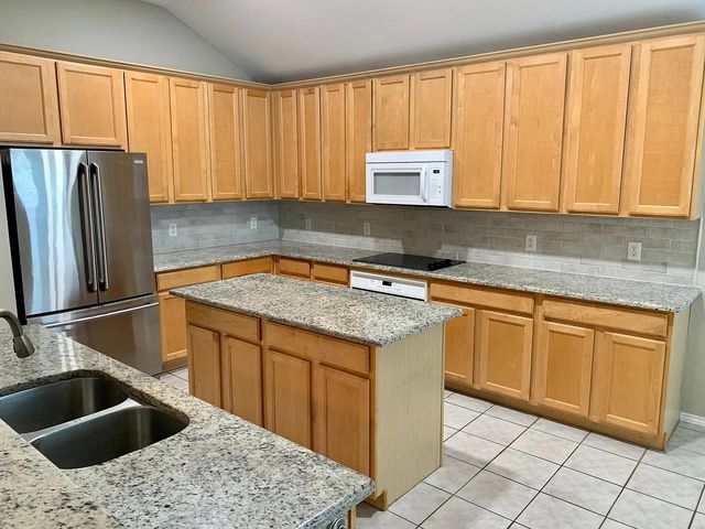 1602 Cedar Elm Drive, Corinth, TX 76210