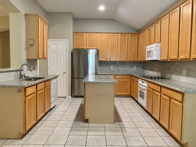 1602 Cedar Elm Drive, Corinth, TX 76210