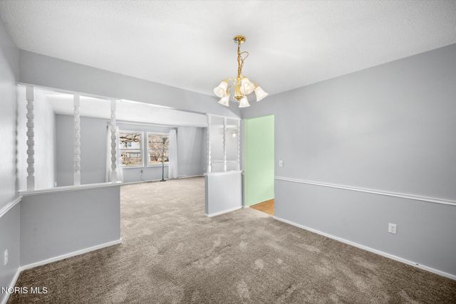 3845 Fairwood Drive, Sylvania, OH 43560