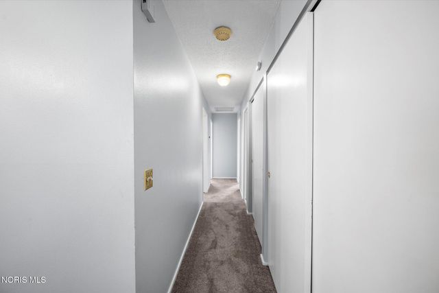 3845 Fairwood Drive, Sylvania, OH 43560