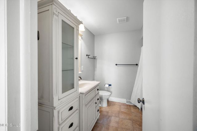 3845 Fairwood Drive, Sylvania, OH 43560