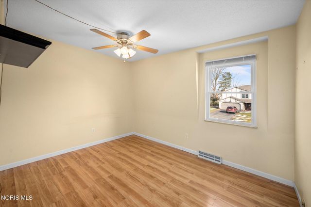 3845 Fairwood Drive, Sylvania, OH 43560