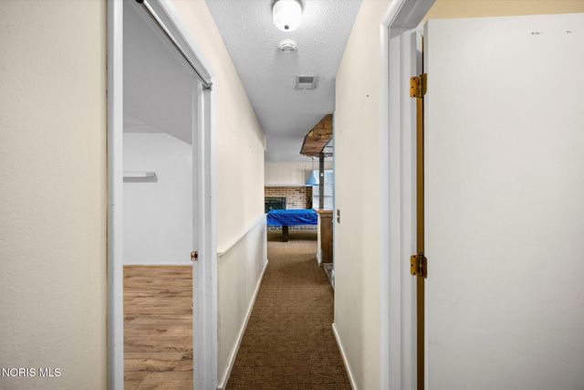 3845 Fairwood Drive, Sylvania, OH 43560