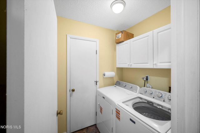 3845 Fairwood Drive, Sylvania, OH 43560