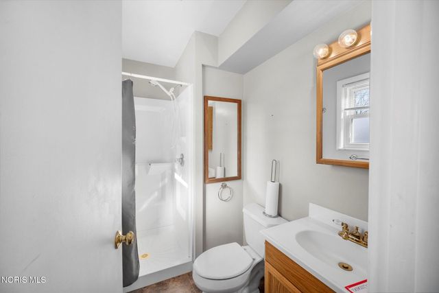 3845 Fairwood Drive, Sylvania, OH 43560