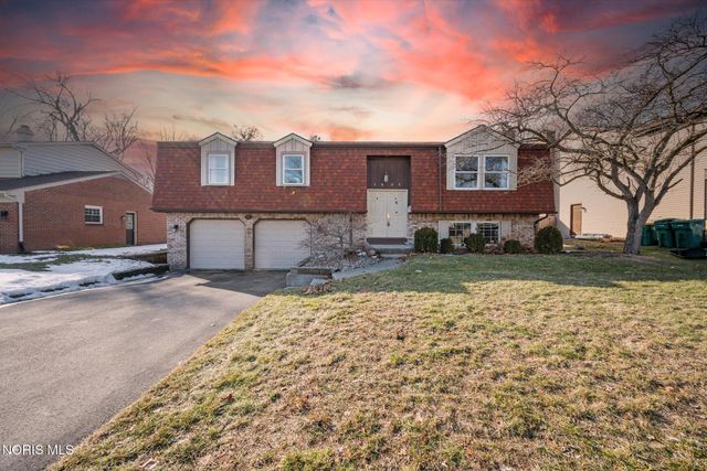 3845 Fairwood Drive, Sylvania, OH 43560