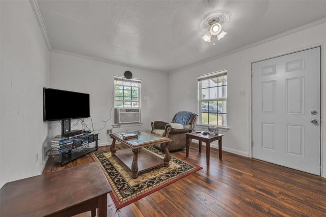1500 Langston Street, Fort Worth, TX 76105