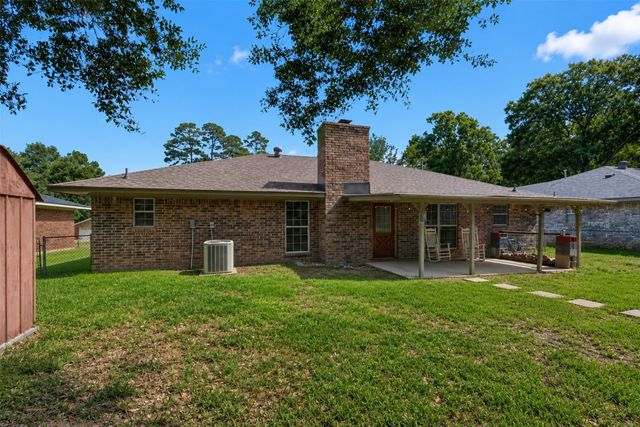 8518 Hollow Bluff Drive, Haughton, LA 71037
