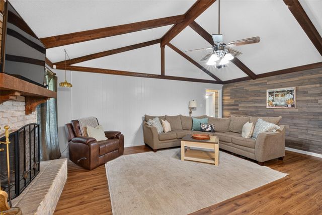 8518 Hollow Bluff Drive, Haughton, LA 71037
