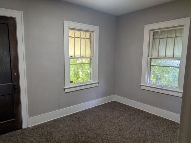 2415 Begole Street, Flint, MI 48504