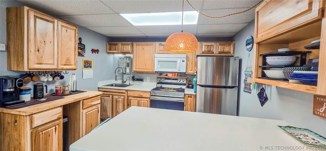 88 Mohawk Drive, Canadian, OK 74425