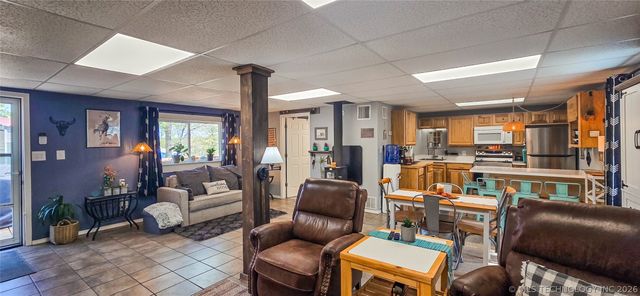 88 Mohawk Drive, Canadian, OK 74425