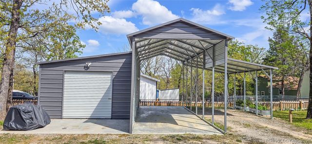 88 Mohawk Drive, Canadian, OK 74425