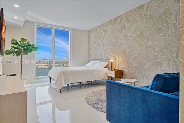 901 Brickell Key Blvd 2507, Miami, FL 33131