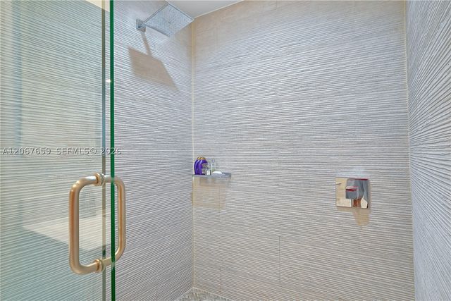 901 Brickell Key Blvd 2507, Miami, FL 33131