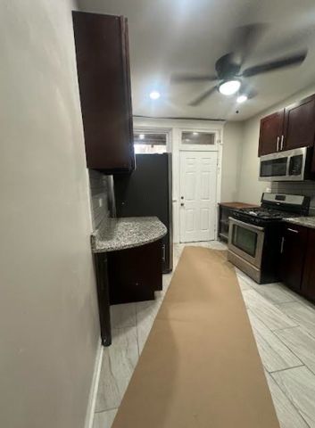 7704 S Aberdeen Street 1S, Chicago, IL 60620