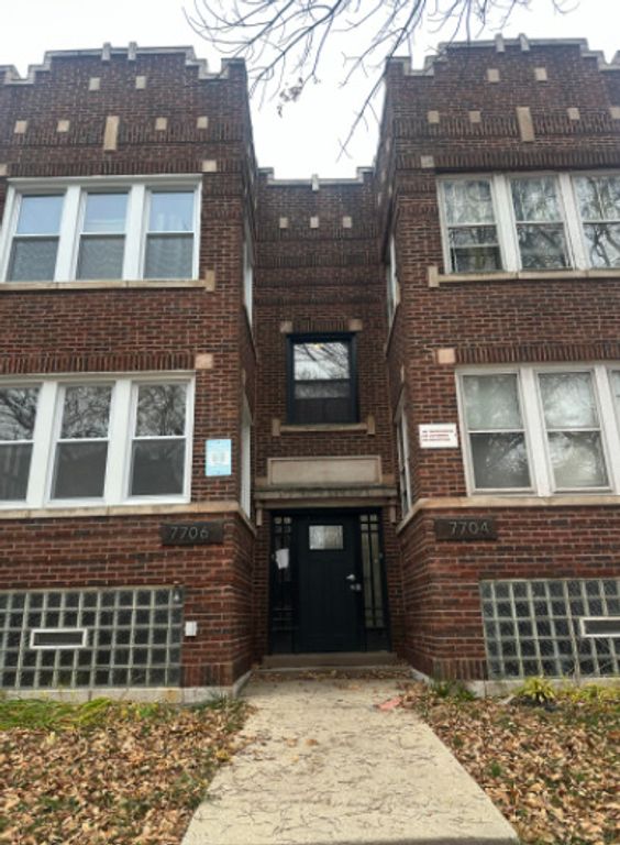 7704 S Aberdeen Street 1S, Chicago, IL 60620