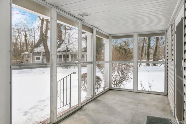 360 S Country Road, Brookhaven, NY 11719