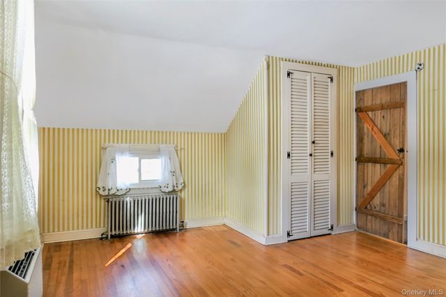 360 S Country Road, Brookhaven, NY 11719