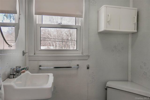 360 S Country Road, Brookhaven, NY 11719