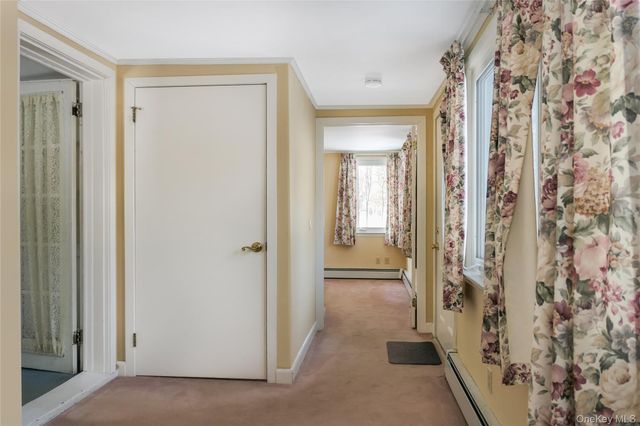 360 S Country Road, Brookhaven, NY 11719