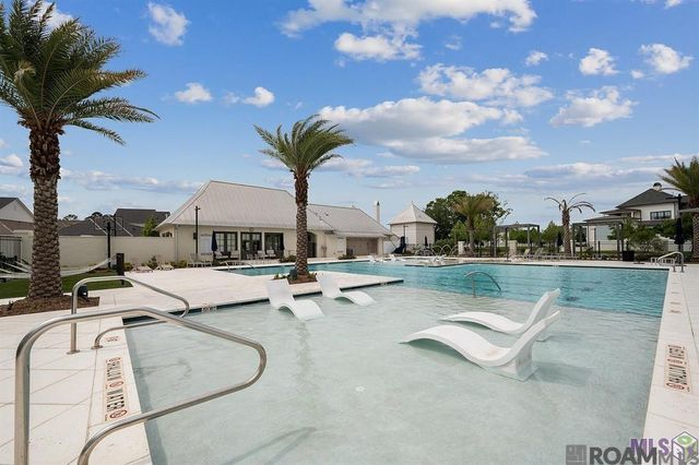 1829 Ville Marie St, Baton Rouge, LA 70808