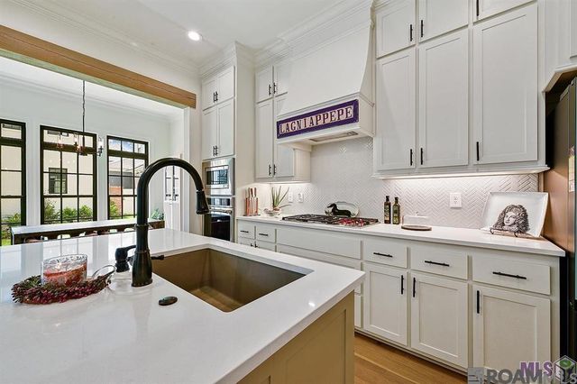 1829 Ville Marie St, Baton Rouge, LA 70808