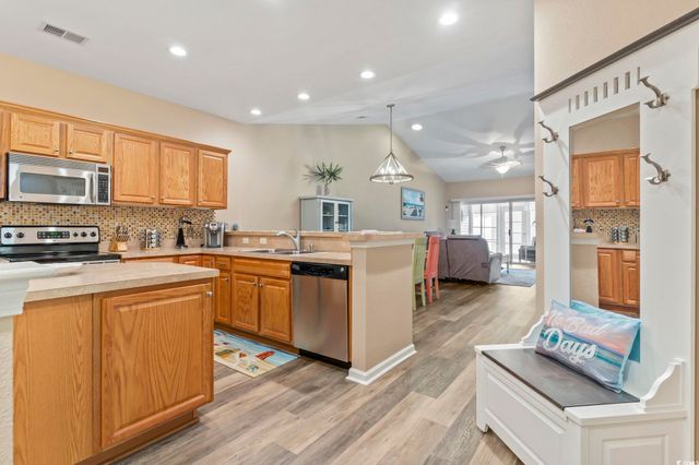 430 Woodpecker Ln Unit D, Murrells Inlet, SC 29576