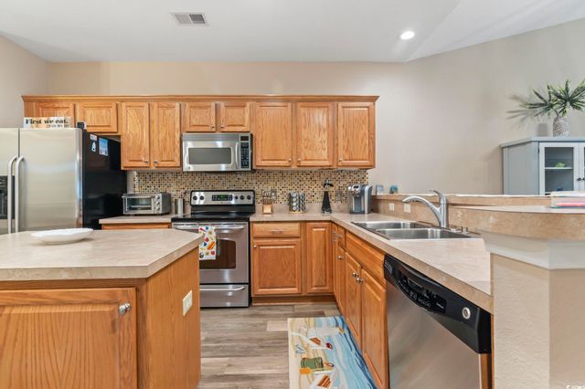 430 Woodpecker Ln Unit D, Murrells Inlet, SC 29576