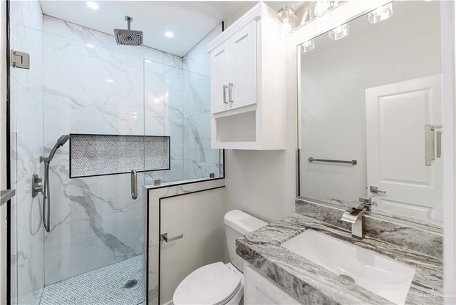 9226 N 25th Lane, Mcallen, TX 78504