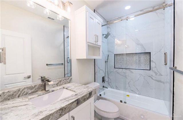 9226 N 25th Lane, Mcallen, TX 78504