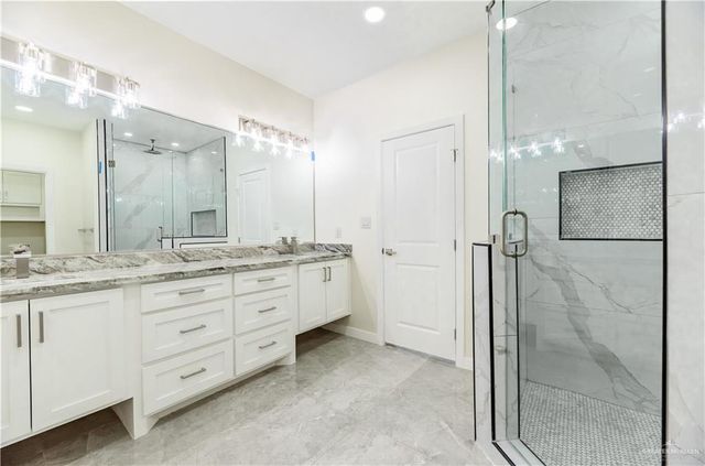 9226 N 25th Lane, Mcallen, TX 78504