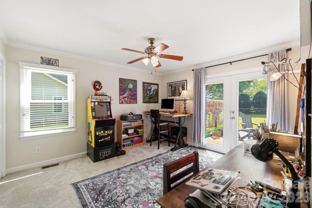 7812 Ridgeloch Place, Charlotte, NC 28226