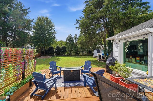 7812 Ridgeloch Place, Charlotte, NC 28226