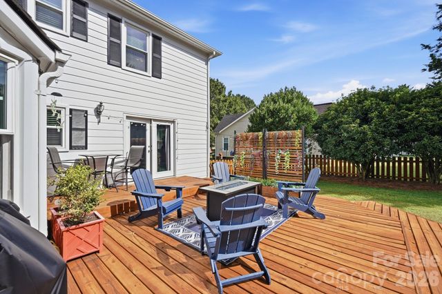 7812 Ridgeloch Place, Charlotte, NC 28226